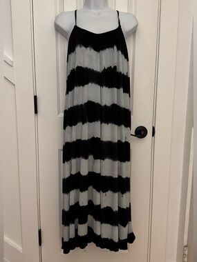 Raviya Black and Gray Striped Tie-Dye Maxi Dress